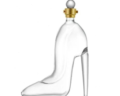 High heel shoe shaped whiskey decanter, high heel shoe shaped wine bottle