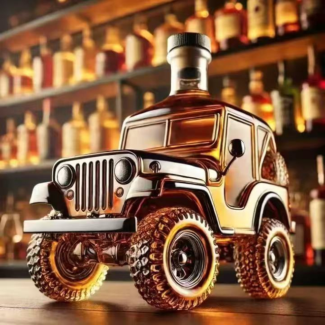 Custom Military Themed Handmade Tank Shaped Glass Personalized Alcohol Bottle Liquor Flask