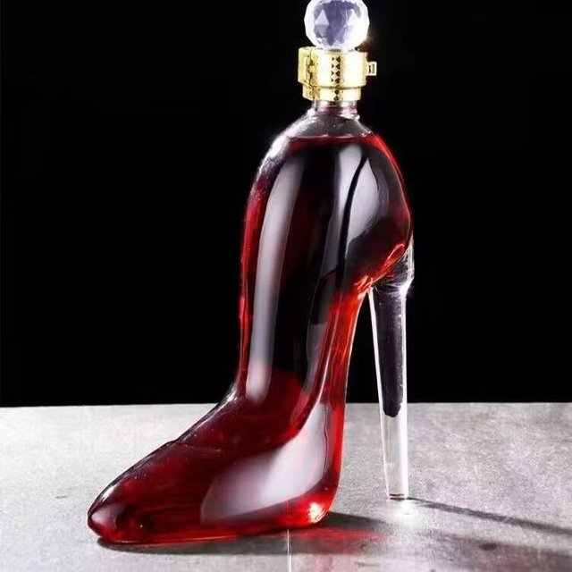 High Heel Shaped Glass Bottles for Liquor 750